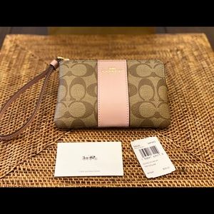 NEW COACH Corner Zip Wristlet In Signature Canvas